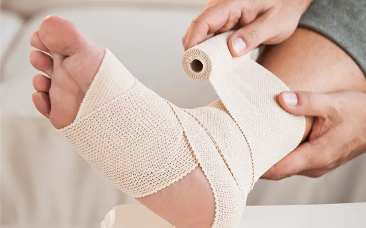 「むくみ拘縮」知ってますか?捻挫後のあの処置が作る拘縮を知らないと復帰できなくなってしまいます!